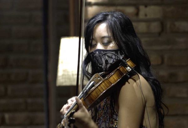 Mayumi Urgino, Violín